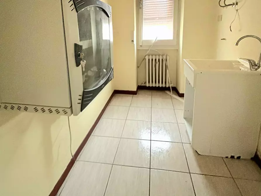 Immagine 9 di Appartamento in vendita  in Via Gramsci a Montorio Al Vomano