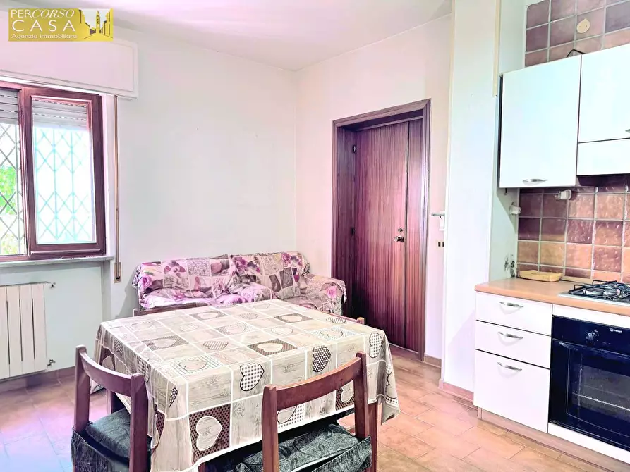 Immagine 4 di Appartamento in vendita  in VIA PASCOLI a Tortoreto