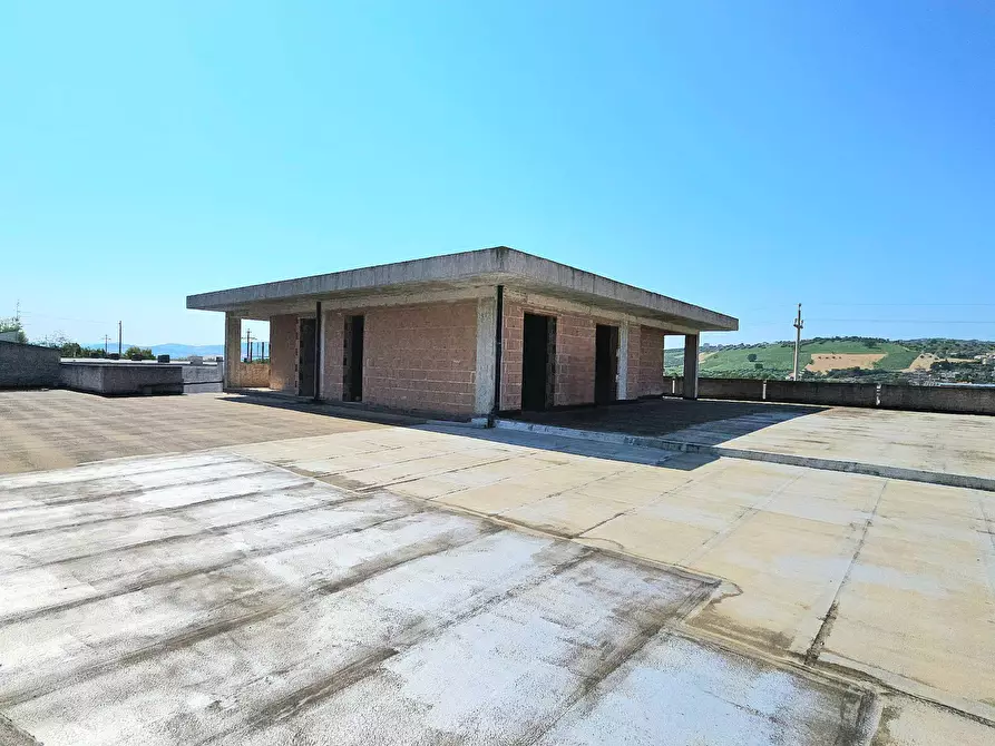 Immagine 12 di Capannone industriale in vendita  in Via del Commercio a Bellante