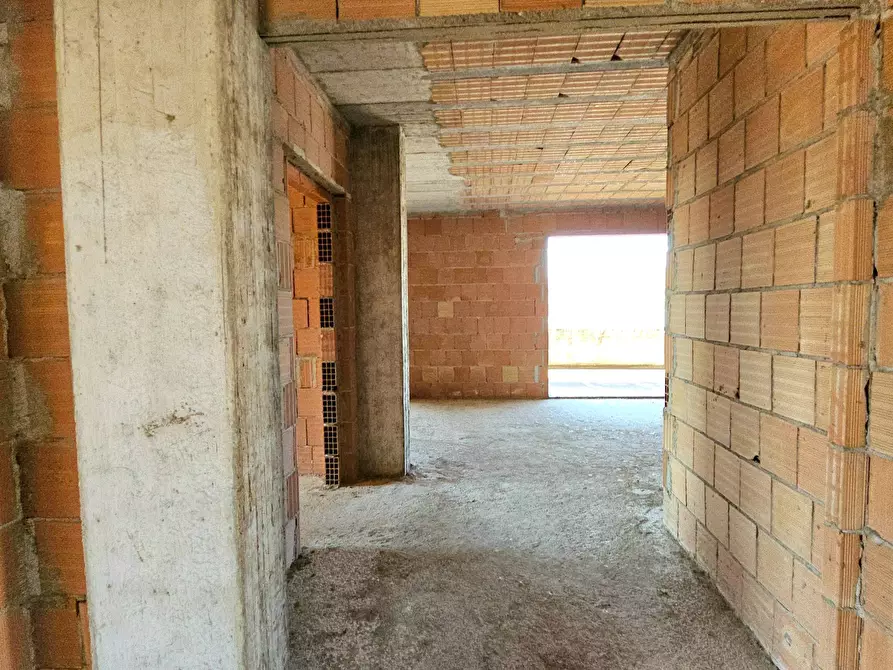 Immagine 17 di Capannone industriale in vendita  in Via del Commercio a Bellante