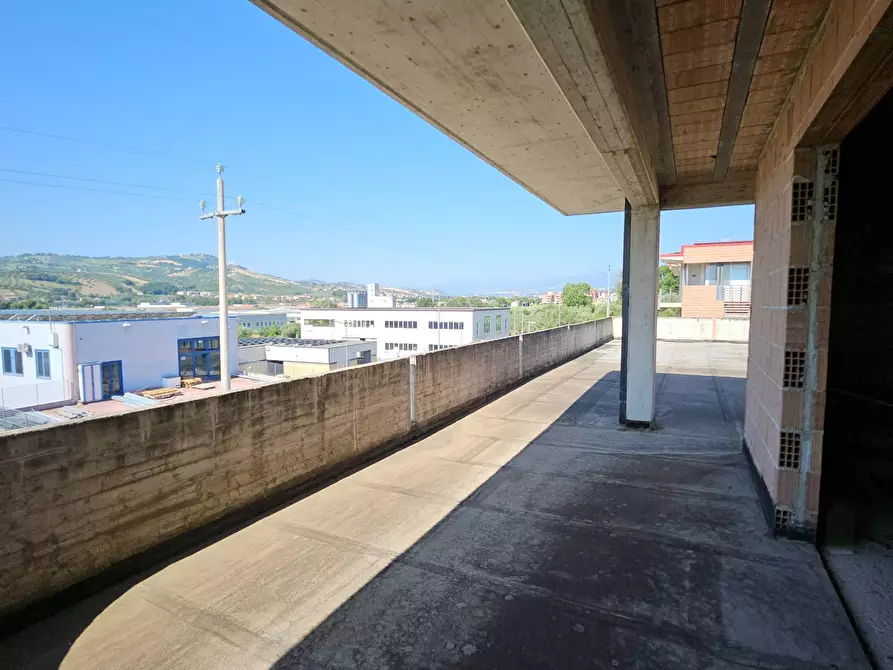 Immagine 14 di Capannone industriale in vendita  in Via del Commercio a Bellante