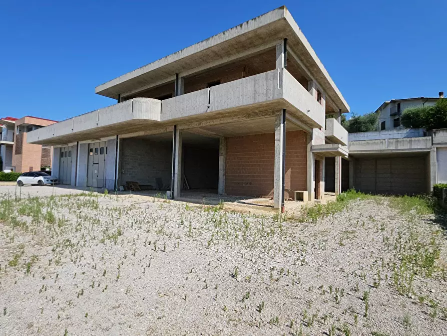 Immagine 4 di Capannone industriale in vendita  in Via del Commercio a Bellante