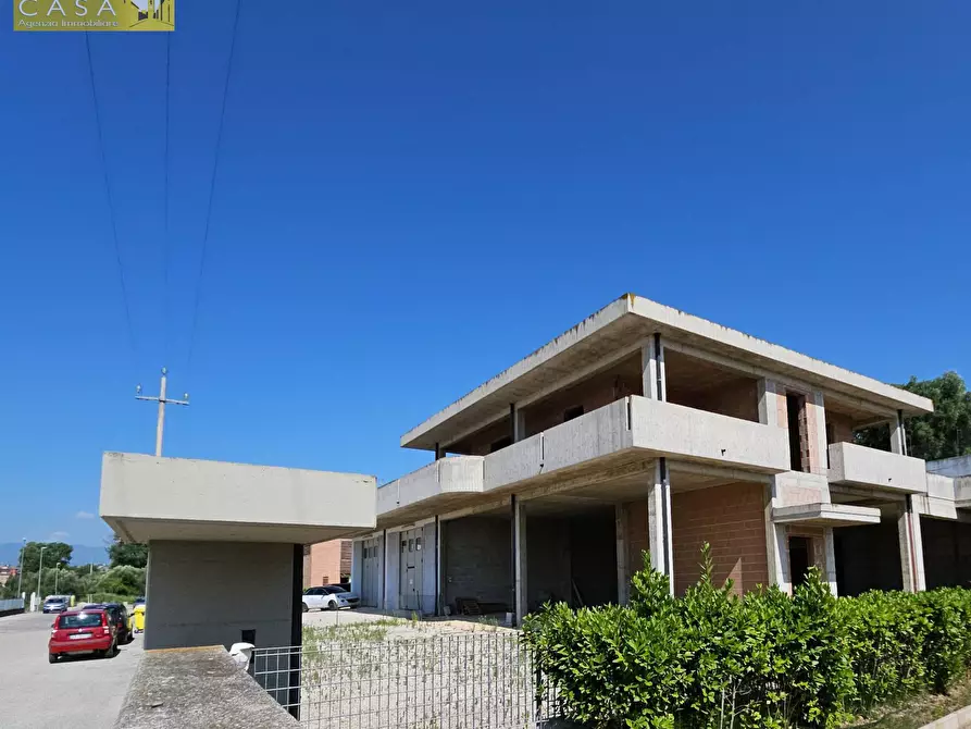 Immagine 3 di Capannone industriale in vendita  in Via del Commercio a Bellante