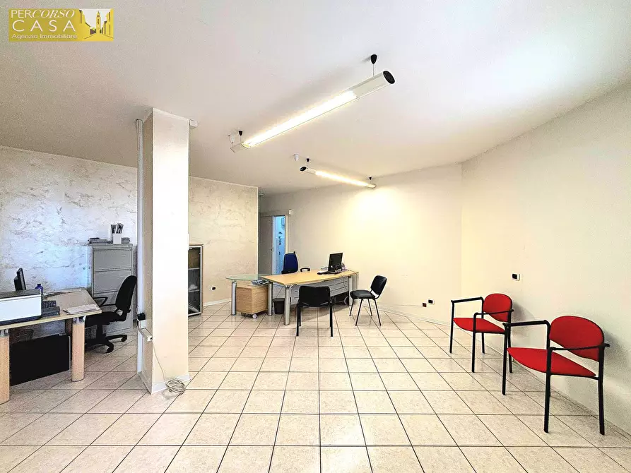 Immagine 1 di Ufficio   in Viale Duca degli Abruzzi a Montorio Al Vomano