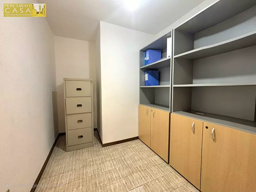 Immagine 5 di Ufficio   in Viale Duca degli Abruzzi a Montorio Al Vomano