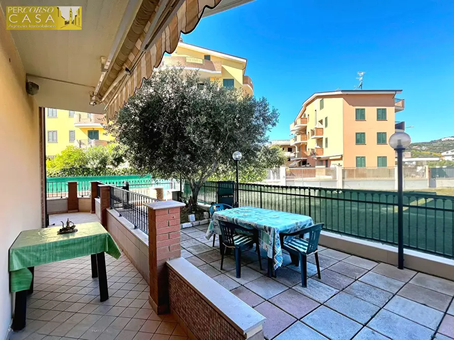 Immagine 3 di Appartamento in vendita  in VIA SPATARO a Tortoreto