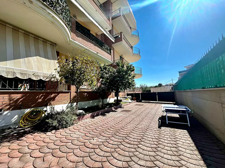 Immagine 17 di Appartamento in vendita  in VIA SPATARO a Tortoreto