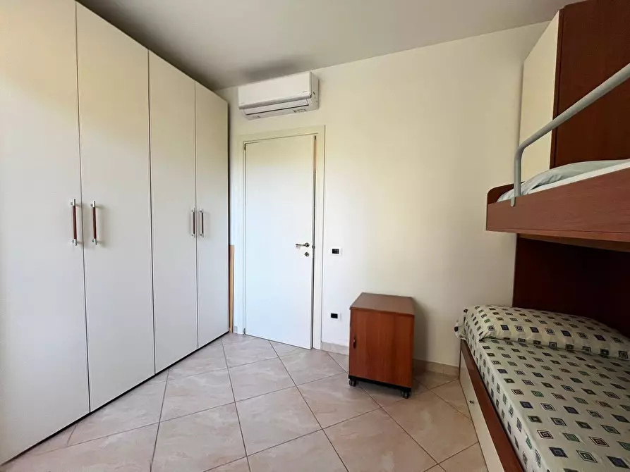 Immagine 11 di Appartamento in vendita  in VIA SPATARO a Tortoreto