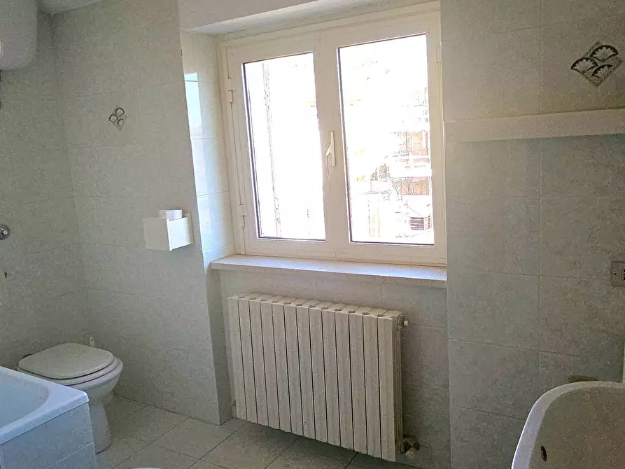 Immagine 10 di Appartamento in vendita  in VIA CESARE BATTISTI 20 a Teramo