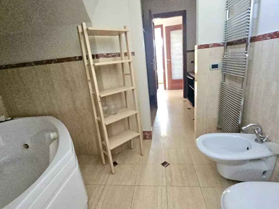 Immagine 12 di Attico in vendita  a Teramo