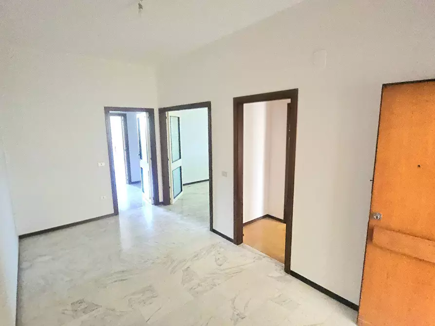 Immagine 7 di Appartamento in vendita  in VIALE CAVOUR a Teramo