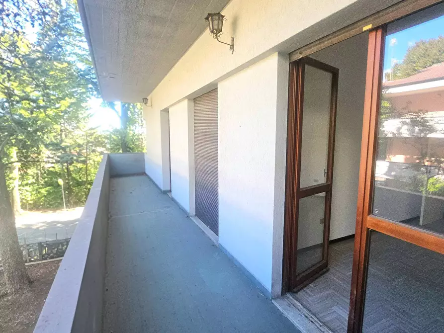 Immagine 16 di Appartamento in vendita  in VIALE CAVOUR a Teramo