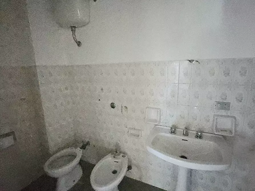 Immagine 14 di Appartamento in vendita  in VIALE CAVOUR a Teramo