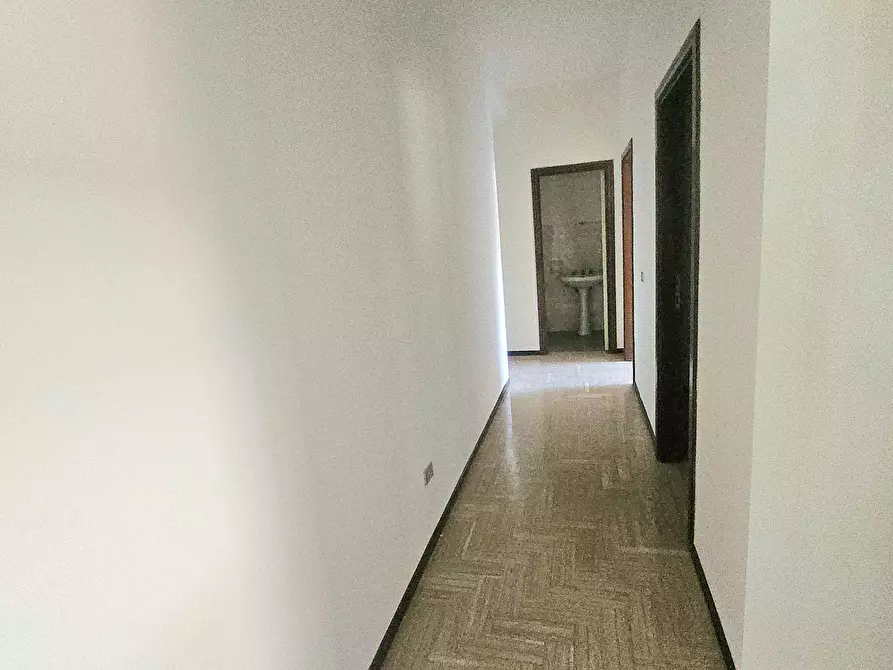 Immagine 15 di Appartamento in vendita  in VIALE CAVOUR a Teramo