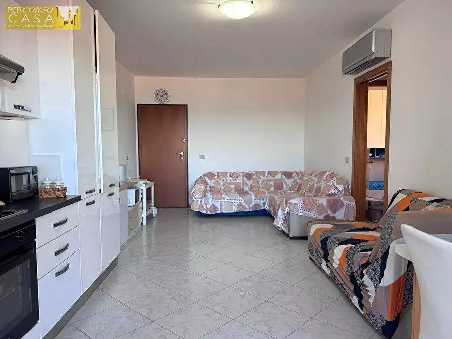 Immagine 6 di Appartamento in vendita  in LUNGOMARE SIRENA - PRIMA FILA - FRONTE MARE a Tortoreto