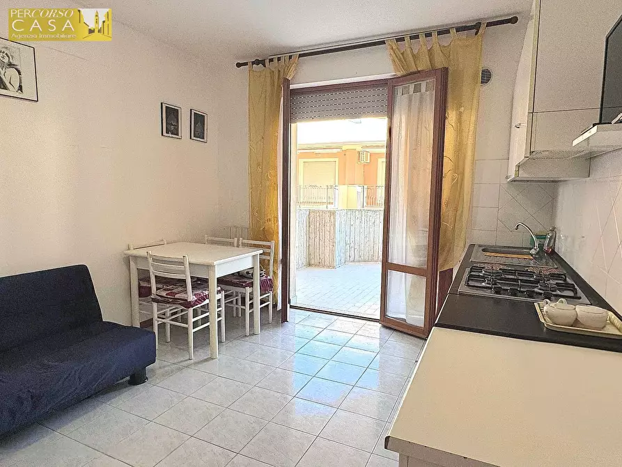 Immagine 2 di Appartamento in vendita  in LUNGOMARE SIRENA - PRIMA FILA FRONTEMARE a Tortoreto