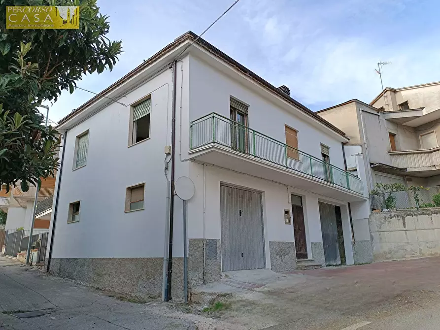 Immagine 2 di Casa semindipendente in vendita  in Via Bellisario - Zona Conad - PARCO DEGLI ULIVI a Teramo