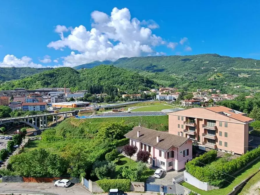 Immagine 19 di Appartamento in vendita  in Largo Rosciano a Montorio Al Vomano