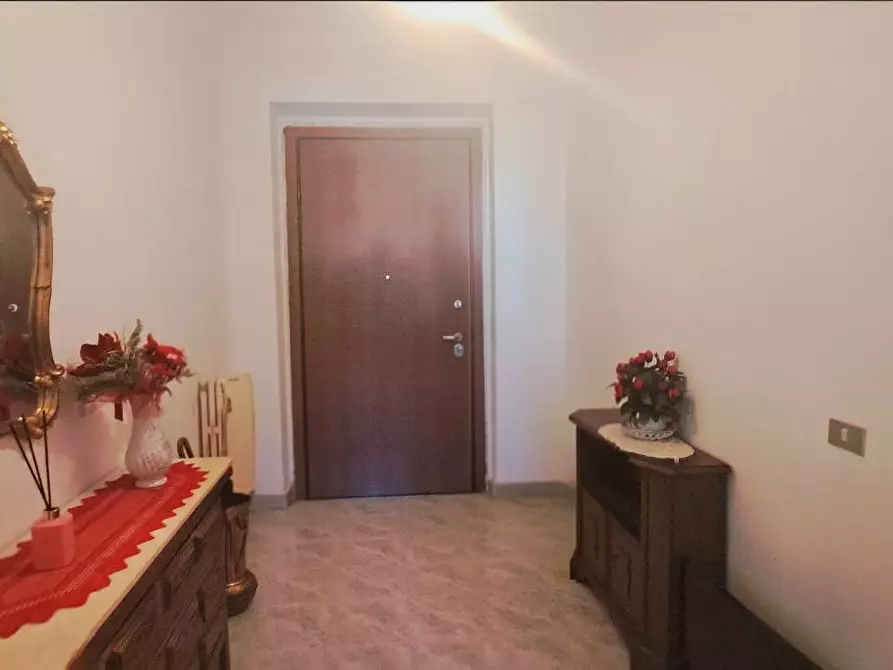 Immagine 2 di Appartamento in vendita  in Largo Rosciano a Montorio Al Vomano