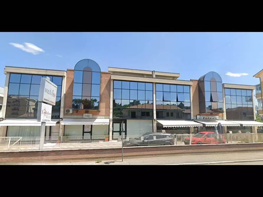 Immagine 6 di Ufficio in vendita  in Via Turati - Statale Adriatica a Giulianova