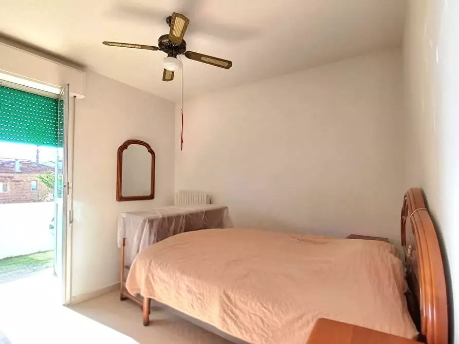 Immagine 14 di Casa semindipendente in vendita  in Via Corsica - 4° fila - 150 mt. dal mare a Tortoreto