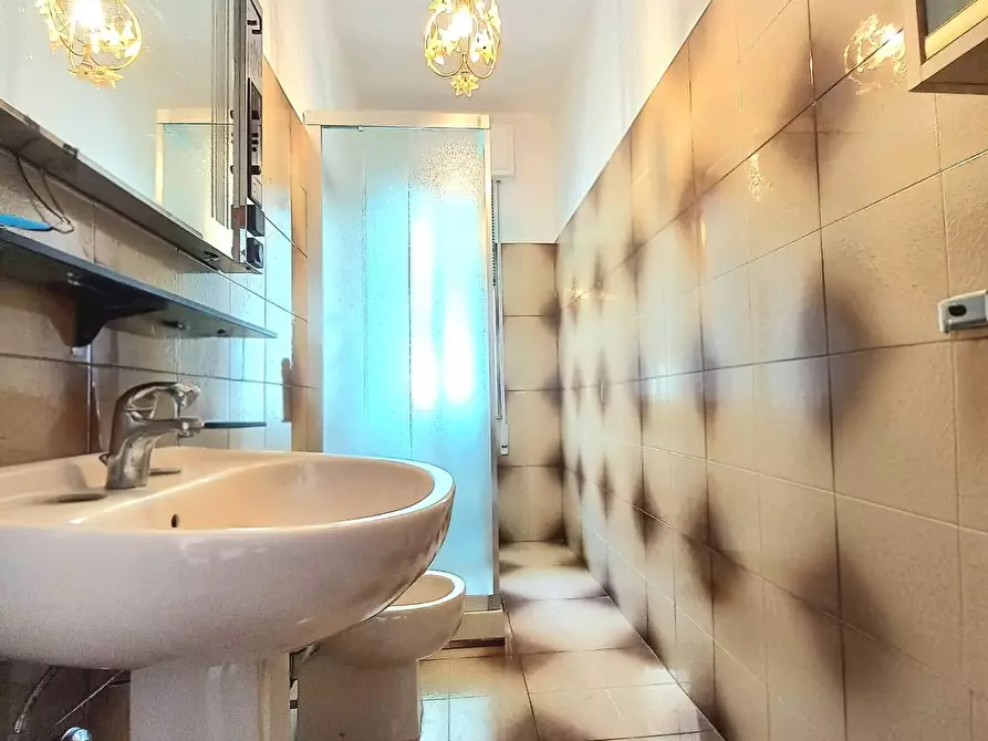 Immagine 17 di Casa semindipendente in vendita  in Via Corsica - 4° fila - 150 mt. dal mare a Tortoreto