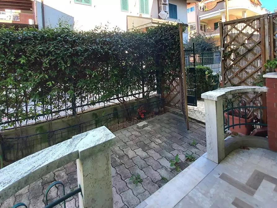 Immagine 26 di Casa semindipendente in vendita  in Via Corsica - 4° fila - 150 mt. dal mare a Tortoreto