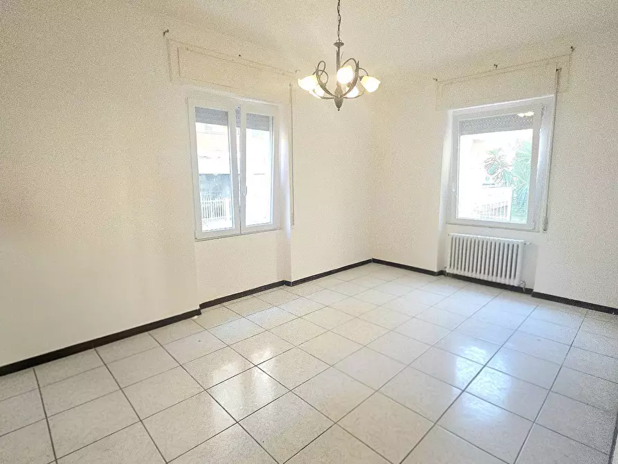 Immagine 2 di Appartamento in vendita  in Via Urbani a Teramo