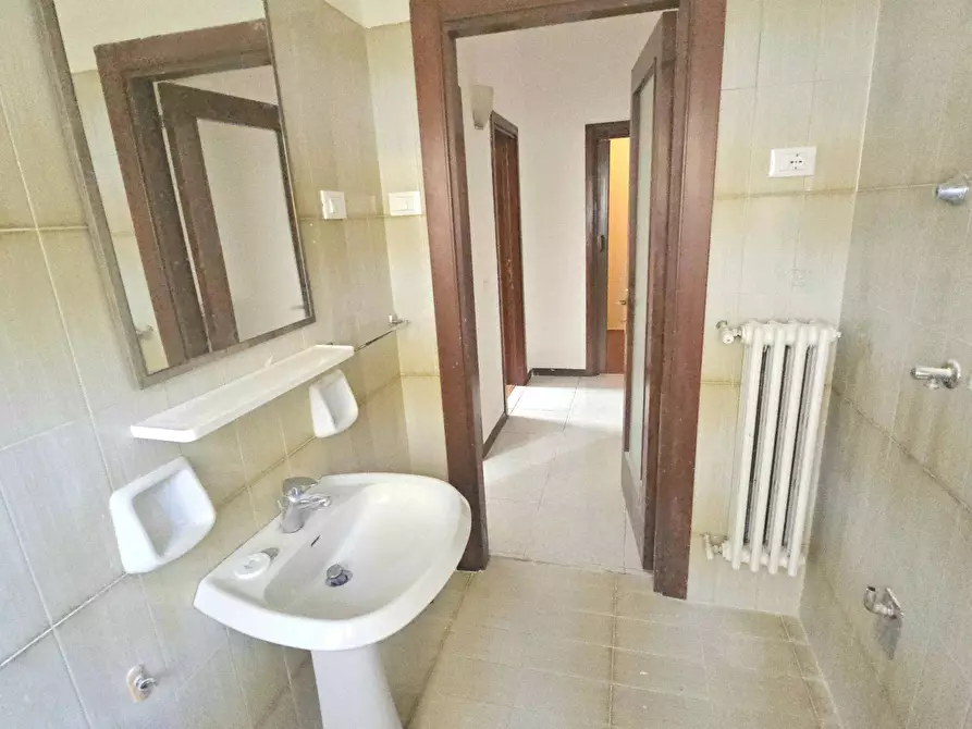 Immagine 10 di Appartamento in vendita  in Via Urbani a Teramo