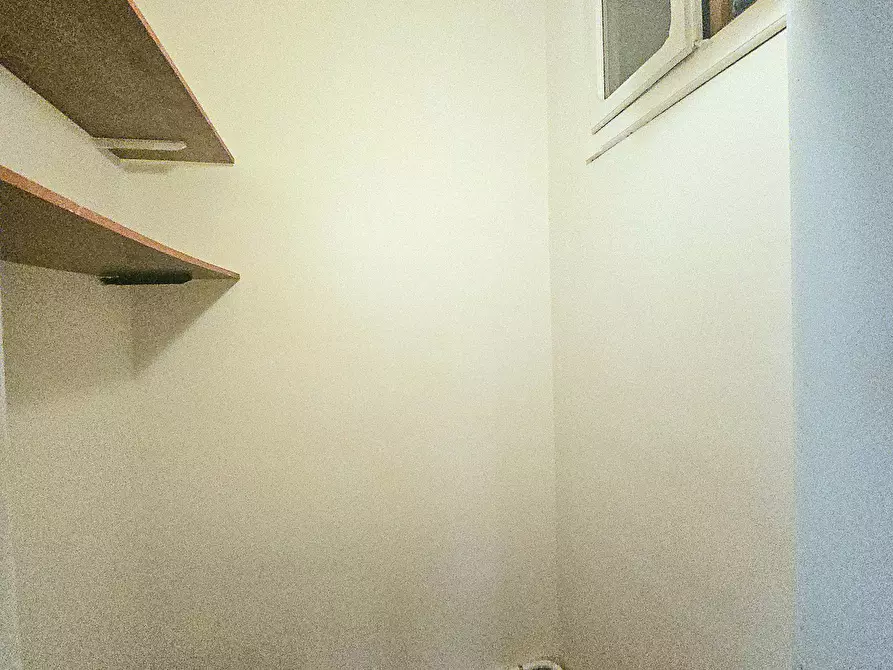 Immagine 12 di Appartamento in vendita  in Via Urbani a Teramo