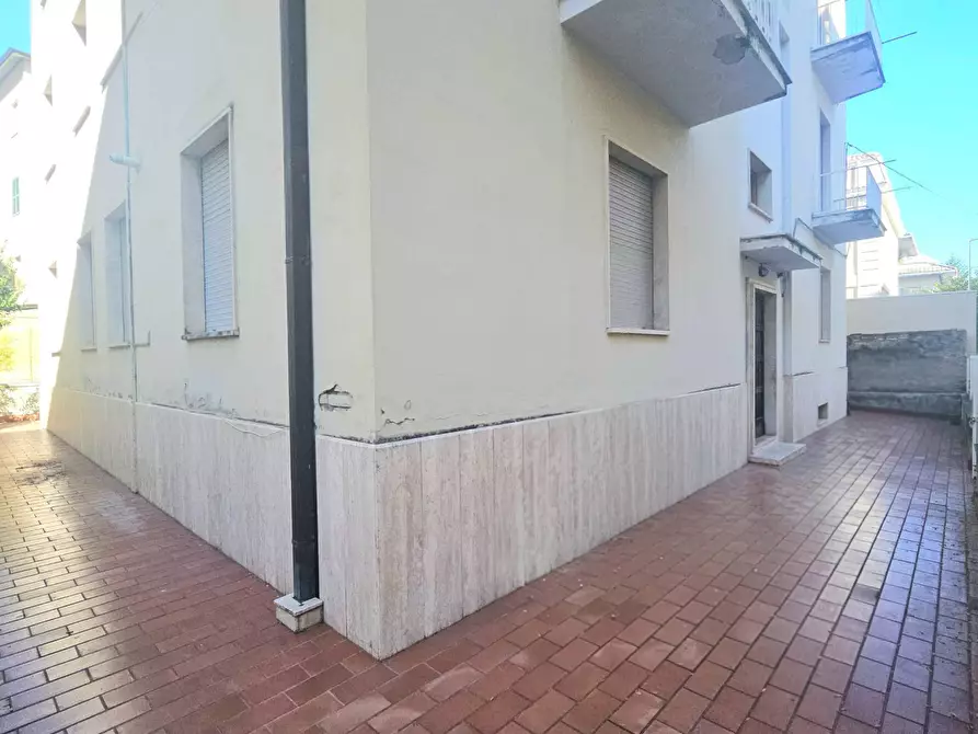Immagine 13 di Appartamento in vendita  in Via Urbani a Teramo