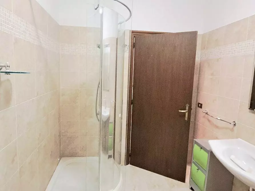 Immagine 8 di Appartamento in vendita  in in villa bifamiliare in Via Duca Degli Abruzzi a Montorio Al Vomano