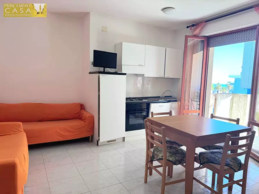 Immagine 4 di Appartamento in vendita  in Lungomare Sirena - Edificio fronte mare a Tortoreto