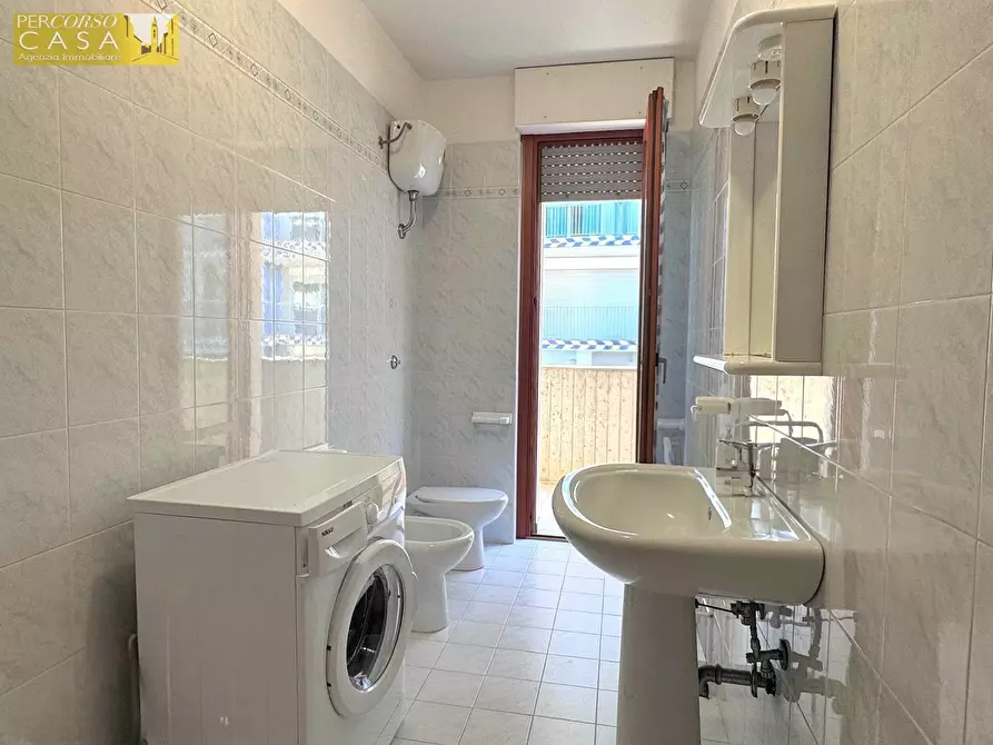 Immagine 9 di Appartamento in vendita  in Lungomare Sirena - Edificio fronte mare a Tortoreto