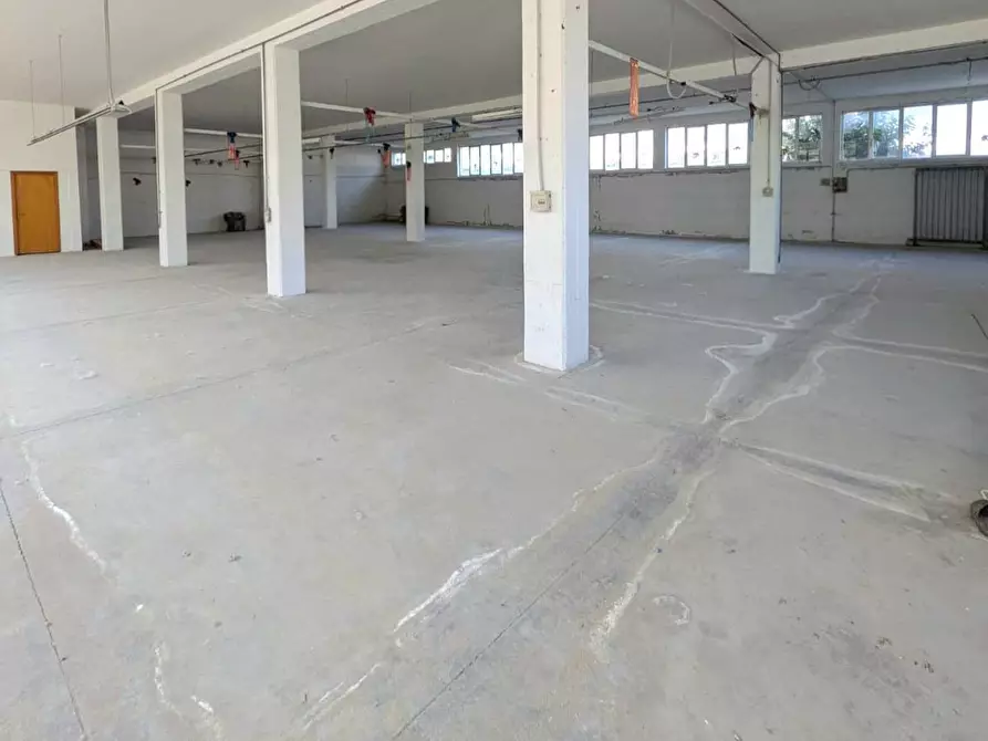 Immagine 8 di Capannone industriale in affitto  in Via Trieste a Bellante