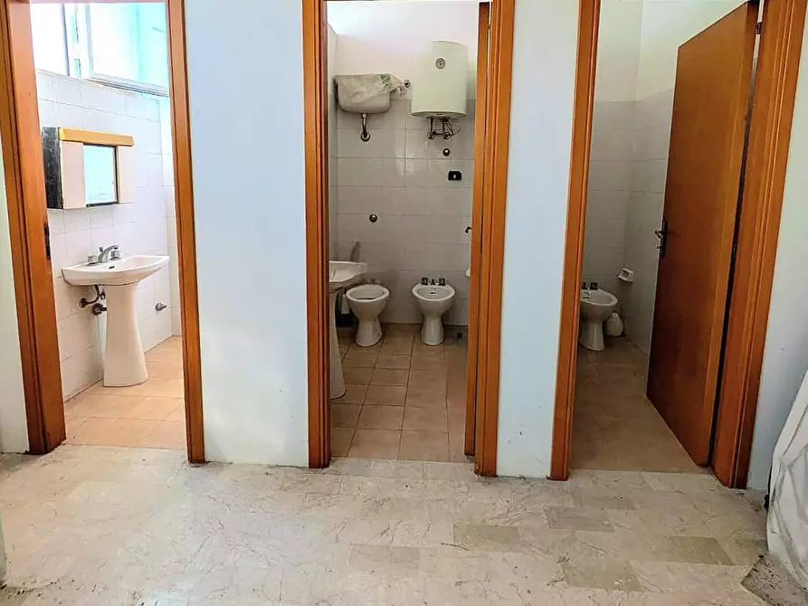 Immagine 10 di Capannone industriale in affitto  in Via Trieste a Bellante