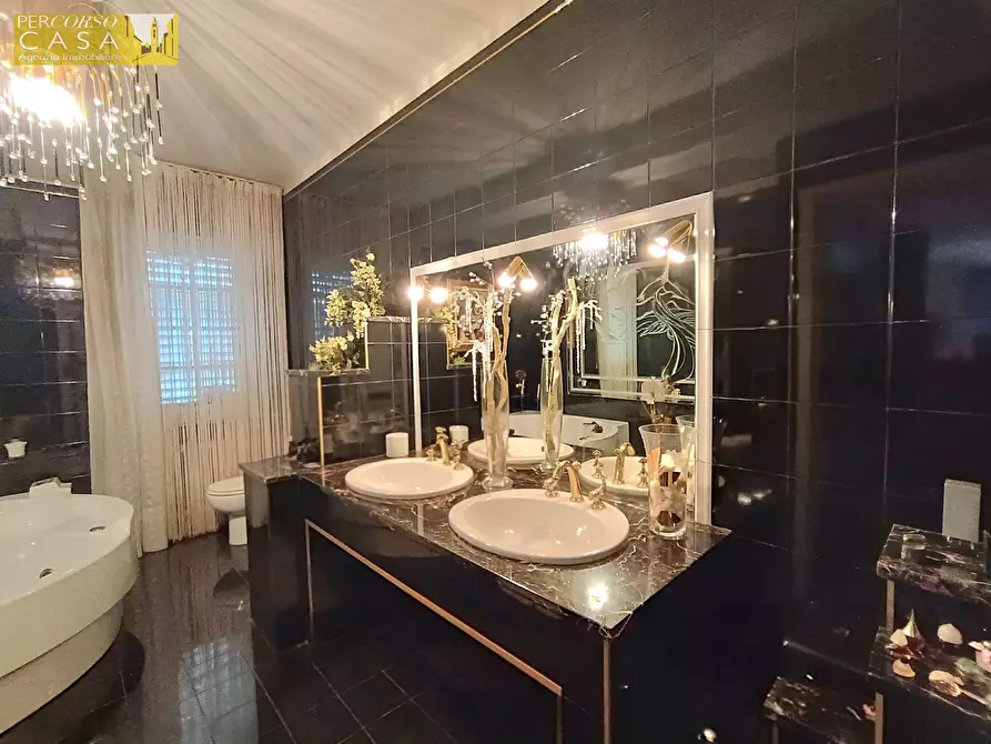 Immagine 17 di Appartamento in vendita  in Via Delfico a Teramo