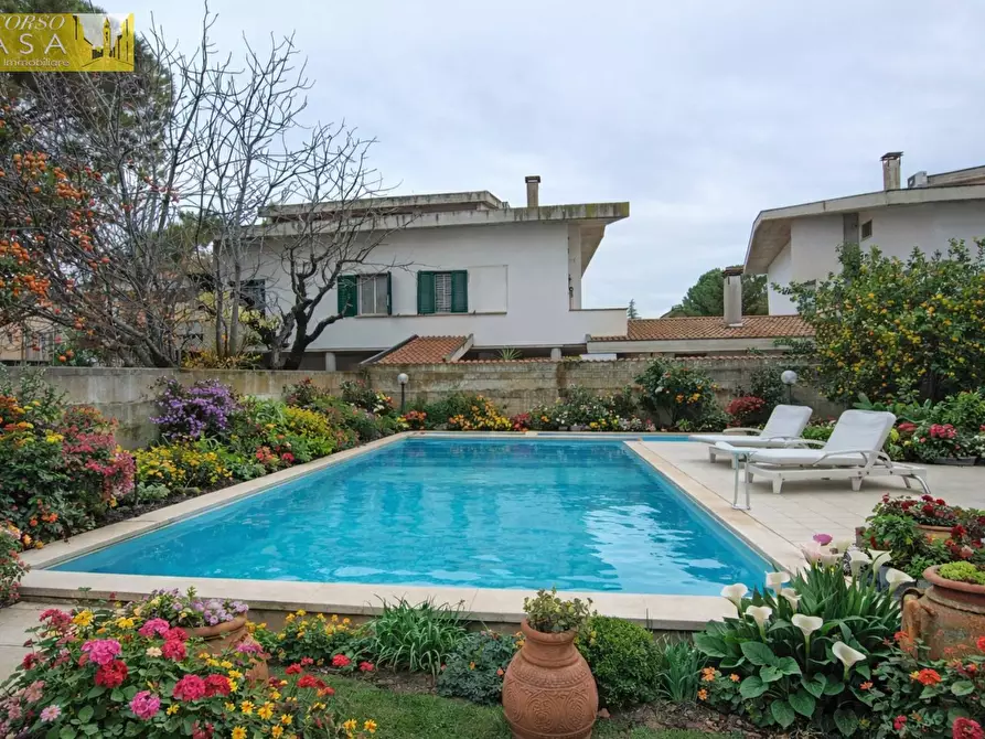 Immagine 1 di Appartamento in vendita  in Via Delfico a Teramo