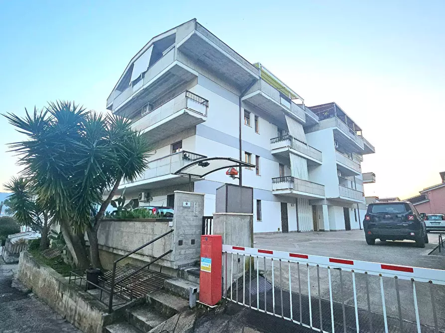 Immagine 1 di Appartamento in vendita  in Via Ignazio Silone 15 a Bellante