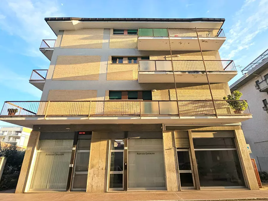 Immagine 22 di Appartamento in vendita  in Via Tirso a Teramo