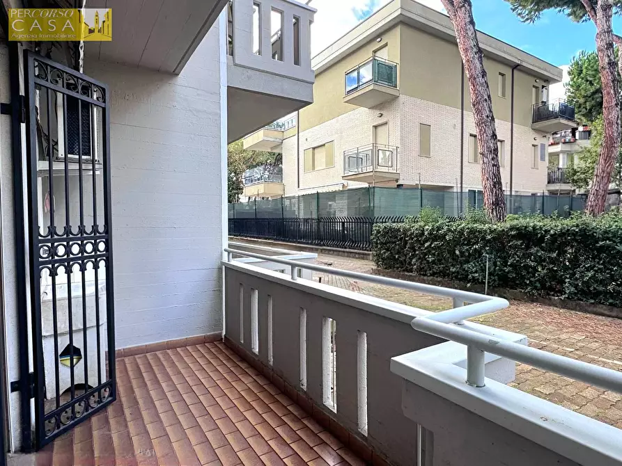 Immagine 15 di Appartamento in vendita  in Via Pascoli a Tortoreto