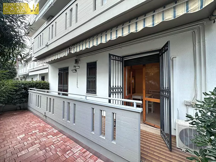 Immagine 11 di Appartamento in vendita  in Via Pascoli a Tortoreto