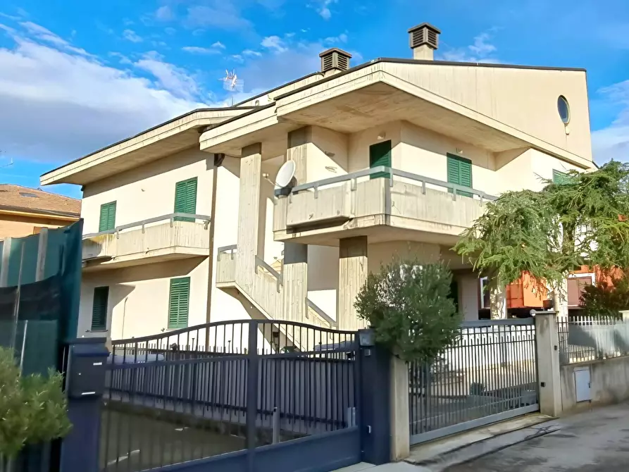 Immagine 1 di Appartamento in vendita  in Via Piane a Montorio Al Vomano