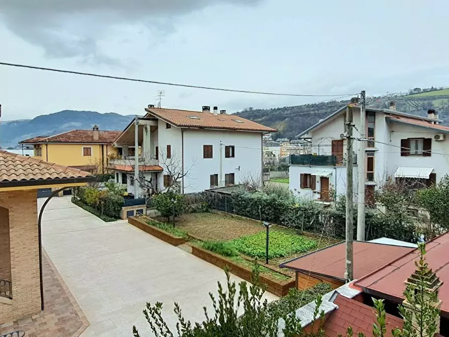 Immagine 25 di Appartamento in vendita  in Via Piane a Montorio Al Vomano