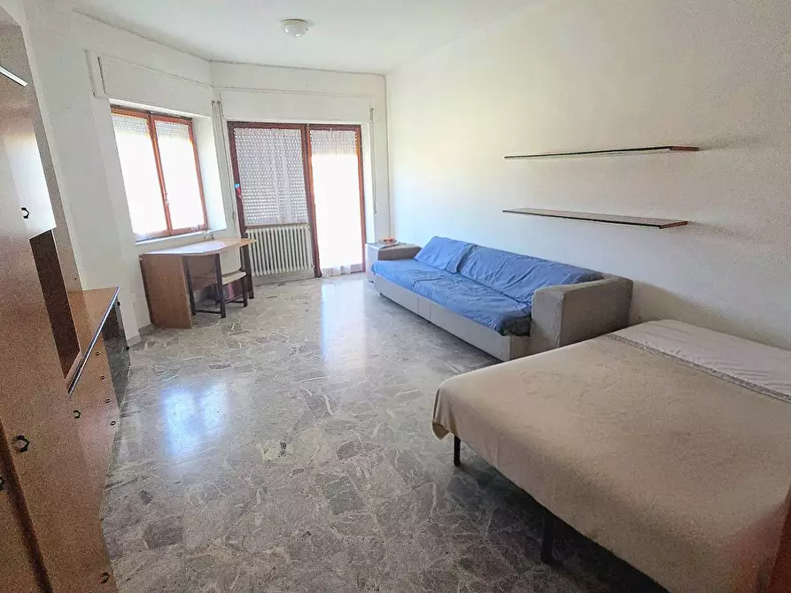 Immagine 5 di Appartamento in vendita  in Viale G. Bovio a Teramo
