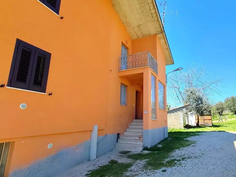 Immagine 12 di Appartamento in vendita  in Bivio Collevecchio a Montorio Al Vomano