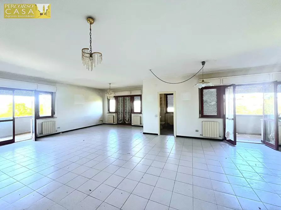 Immagine 2 di Appartamento in vendita  in VIA G. ROSSA a Sant'omero