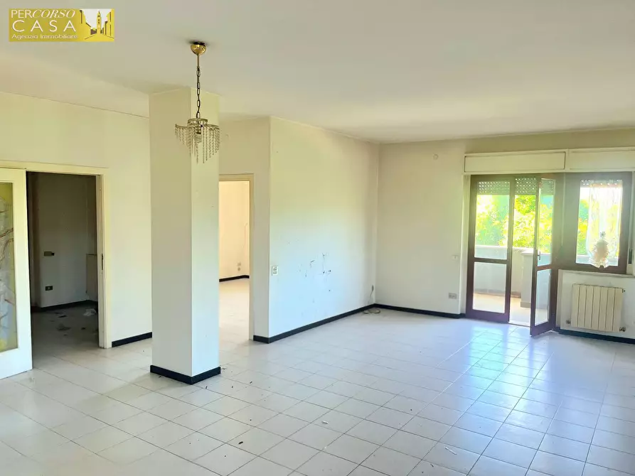 Immagine 5 di Appartamento in vendita  in VIA G. ROSSA a Sant'omero
