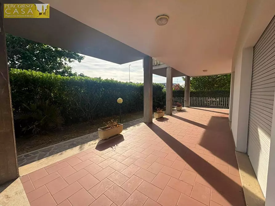 Immagine 4 di Villa in vendita  in Via Amerigo Vespucci a Sant'egidio Alla Vibrata