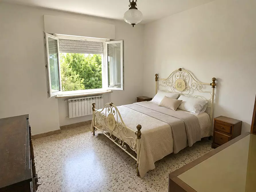 Immagine 4 di Appartamento in vendita  in C.da Colli Di Cerrreto S.S. 150 a Teramo